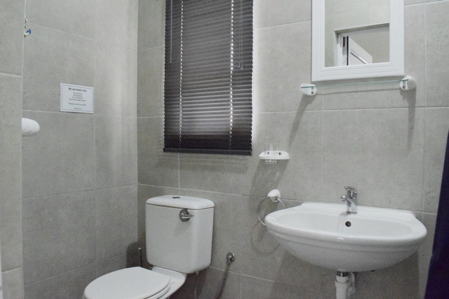 5 Bedroom Property for Sale in Struisbaai Western Cape